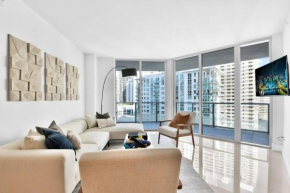 Lovely upscale Condo Gorgeous View 2bd 2bath in Brickell